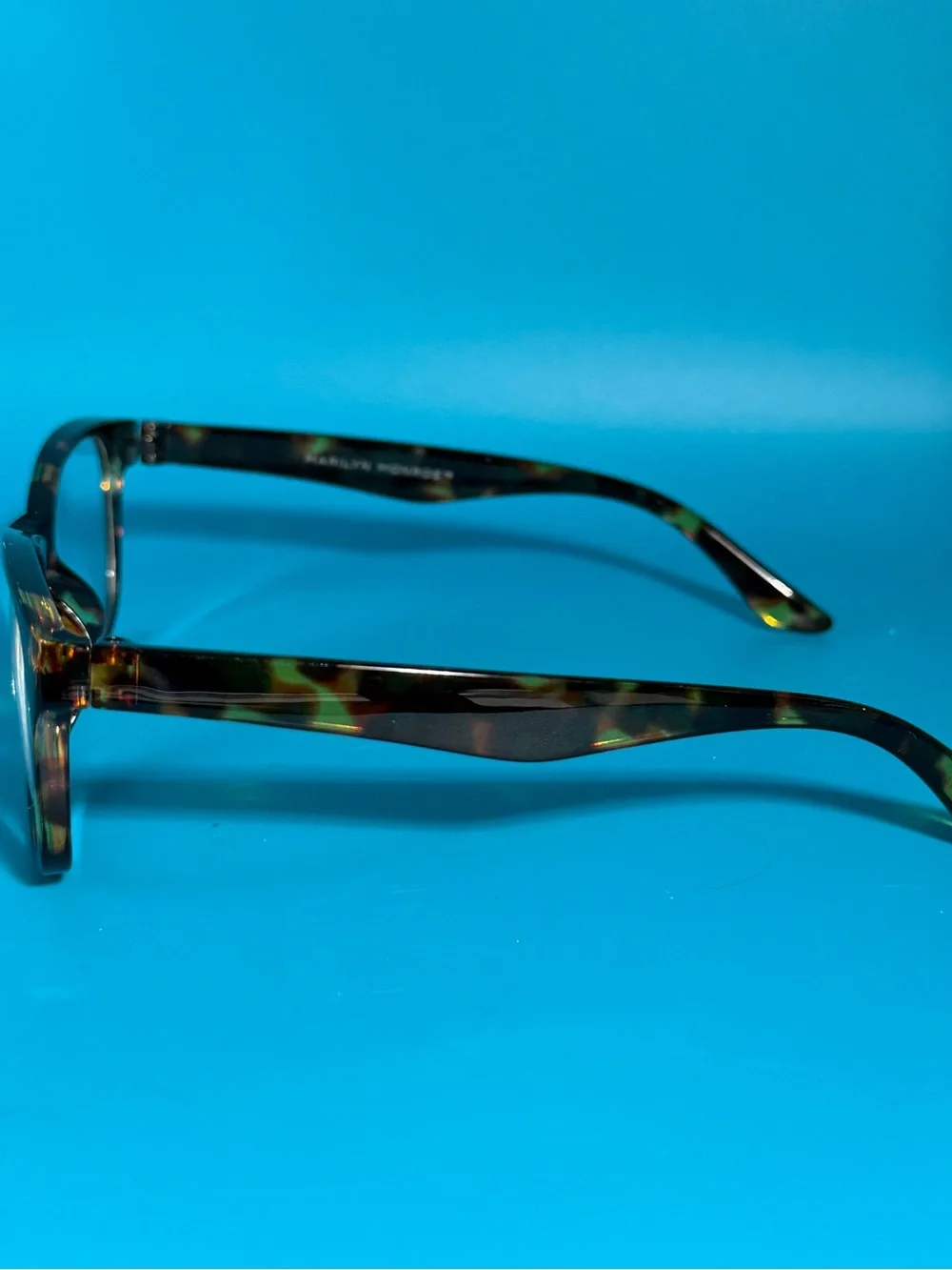 Women’s Marilyn Monroe Tortoise Shell Reading Glasses